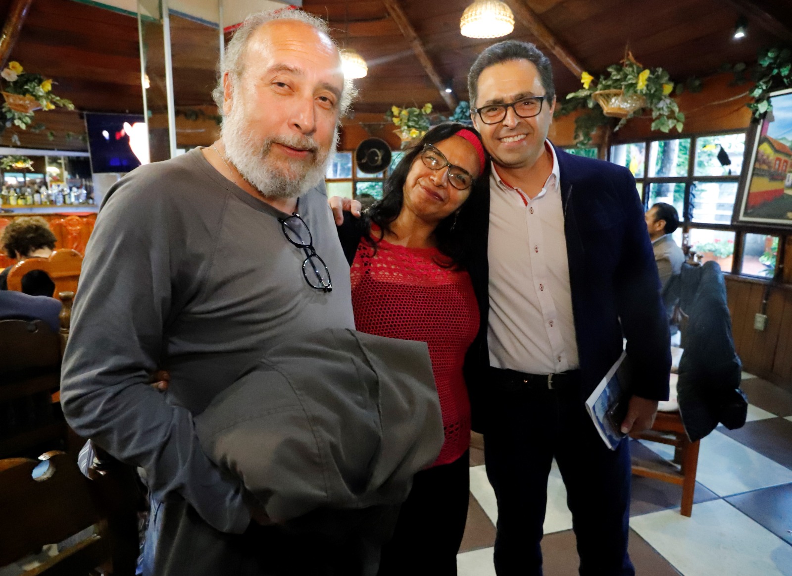 Tequezquital, poemario de Ignacia Muñoz que evoca al campo y naturaleza tlaxcalteca